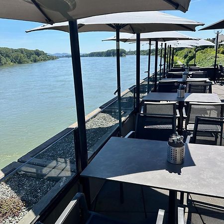 Rheinterrassen Hotel Cafe Restaurant Widdig Buitenkant foto
